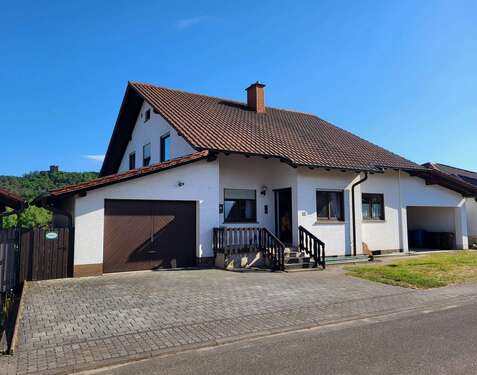 Foto - Haus zum Kaufen in Busenberg 495.000,00 € 230 m²