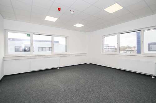 Foto - Büro in Hilden 2.383,50 € 227 m²