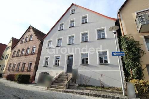 Foto - Haus zum Kaufen in Schwabach 489.000,00 € 242 m²
