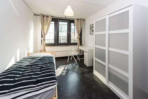 Foto - WG-Zimmer in Frankfurt am Main 645,00 € 12 m²