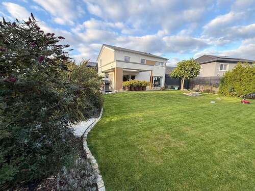 Foto - Haus zum Kaufen in Ludwigsfelde 760.000,00 € 134 m²