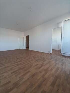 Foto - Wohnung zum Mieten in Dresden 595,00 € 77.46 m²