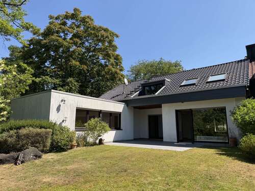 Foto - Haus zum Kaufen in Darmstadt 1.230.000,00 € 210 m²
