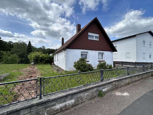 Foto - Haus zum Kaufen in Pirmasens 140.000,00 € 169.71 m²