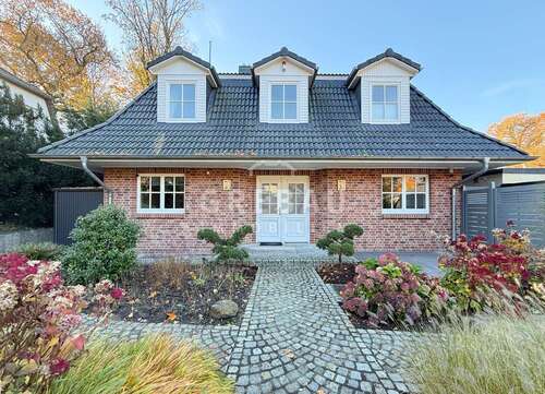 Foto - Haus zum Kaufen in Hamburg Blankenese 2.275.000,00 € 208 m²