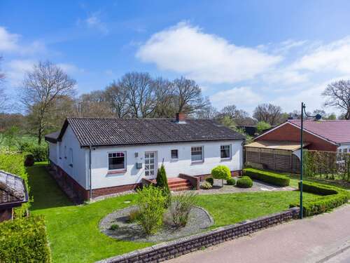 Foto - Haus zum Kaufen in Lohe-Föhrden 198.000,00 € 160 m²