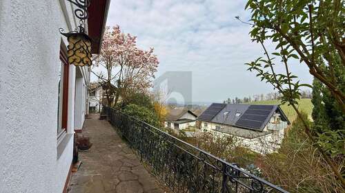 Foto - Haus zum Kaufen in Lauf 410.000,00 € 180 m²