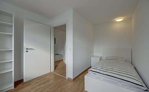 Foto - WG-Zimmer in Stuttgart 450,00 € 9 m²