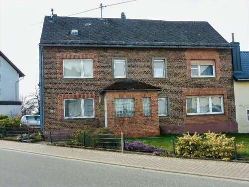 Foto - Haus zum Kaufen in Zilshausen 135.000,00 € 163 m²