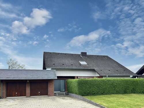 Foto - Haus zum Kaufen in Heinzenbach 328.000,00 € 200.8 m²