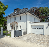 Haus zum Kaufen in Hohenbrunn 2.200.000,00 € 370 m²