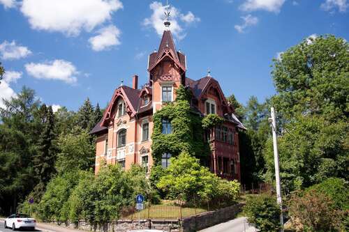 Foto - Haus zum Kaufen in Oelsnitz 335.000,00 € 373 m²