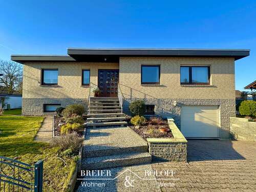 Foto - Haus zum Kaufen in Bückeburg 329.000,00 € 136.06 m²