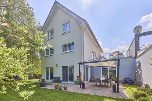 Foto - Haus zum Kaufen in Kaiserslautern 645.000,00 € 223.27 m²