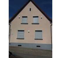 Haus zum Kaufen in Schönenberg-Kübelberg 175.000,00 € 95 m²