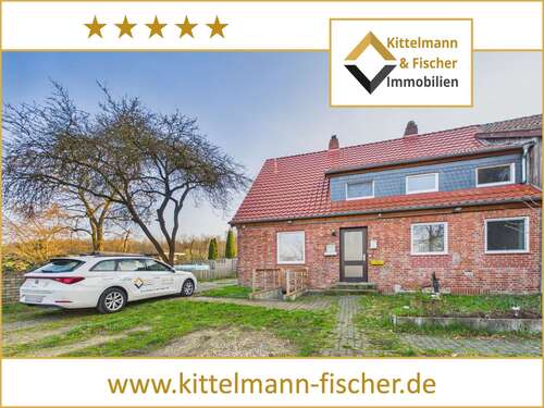 Foto - Haus zum Kaufen in Wolfsburg 250.000,00 € 207 m²