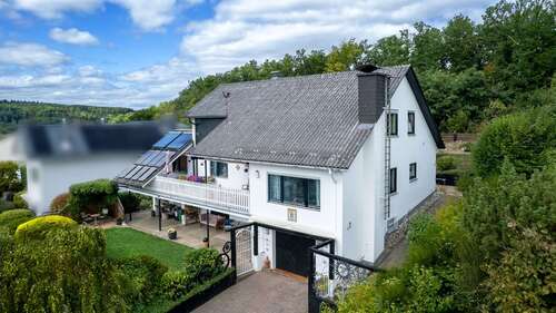 Foto - Haus zum Kaufen in Usingen 498.000,00 € 206 m²