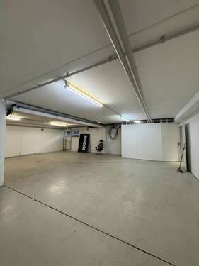 Foto - Halle in Puchheim 1.088,00 € 128 m²
