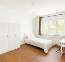 WG-Zimmer in Berlin 650,00 € 14 m²