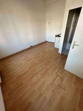 Foto - Wohnung zum Mieten in Chemnitz 120,00 € 20 m²