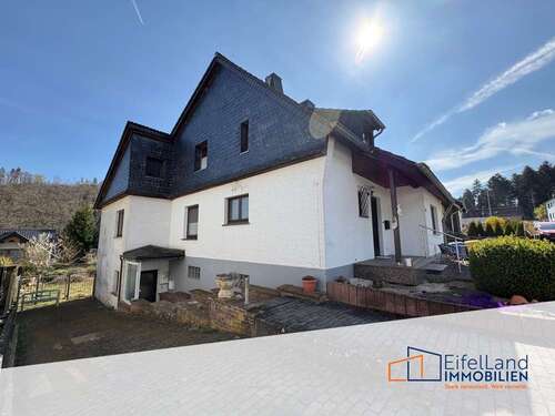 Foto - Haus zum Kaufen in Hellenthal Kammerwald 225.000,00 € 274.5 m²