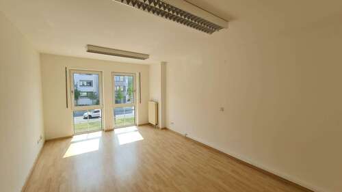 Foto - Büro in Mainz Kastel 1.200,00 € 150 m²
