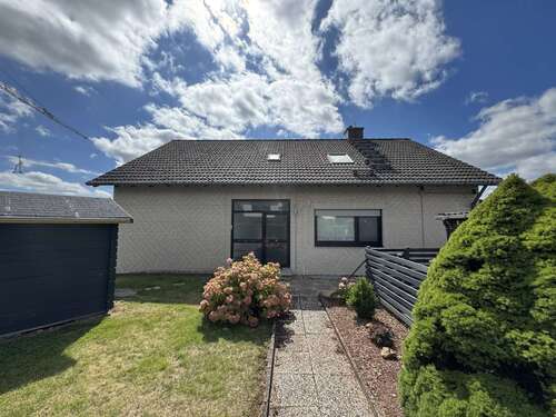Foto - Haus zum Kaufen in Grebenstein 379.000,00 € 177.06 m²