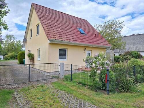 Foto - Haus zum Kaufen in Gützkow 198.000,00 € 107 m²
