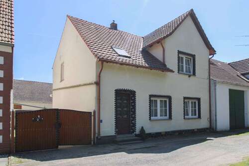 Foto - Haus zum Kaufen in Jessen 55.000,00 € 140.12 m²