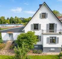Haus zum Kaufen in Reichartshausen 467.000,00 € 278 m²