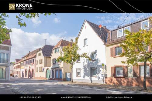 Foto - Haus zum Kaufen in Albersweiler 249.000,00 € 160 m²