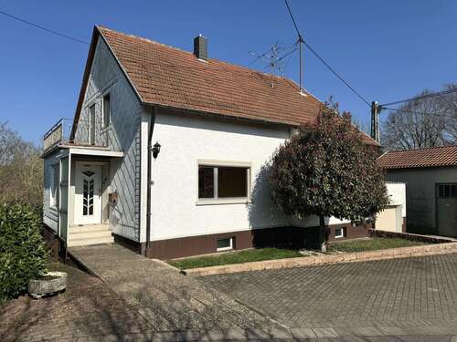 Foto - Haus zum Kaufen in Wallerfangen 219.000,00 € 125 m²