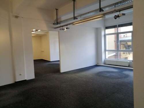 Foto - Büro in Frankfurt am Main Rödelheim 2.700,00 € 200 m²