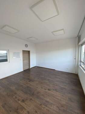 Foto - Halle in Aachen 750,00 € 65 m² - 750,00&nbsp;EUR Kaltmiete, ca.&nbsp; 65,00&nbsp;m&sup2;