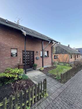 Foto - Haus zum Kaufen in Bergisch Gladbach 549.000,00 € 133 m²