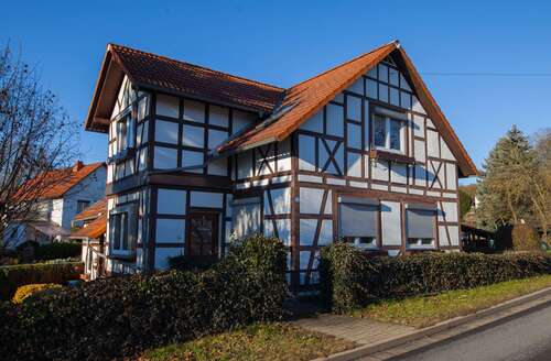 Foto - Haus zum Mieten in Bedheim 850,00 € 120 m²
