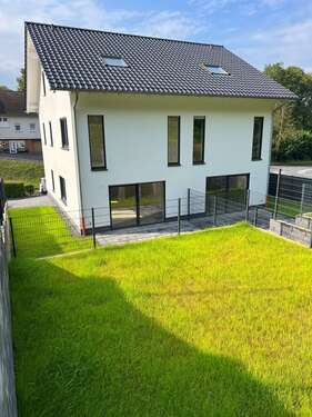 Foto - Haus zum Mieten in Roth 1.450,00 € 150 m²