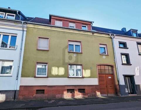 Foto - Haus zum Kaufen in Kaiserslautern 340.000,00 € 187 m²