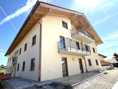Foto - Wohnung zum Mieten in Schonstett 900,00 € 68 m²