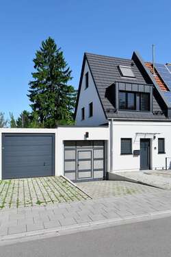 Foto - Haus zum Mieten in Unterhaching 2.200,00 € 77 m²
