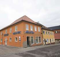 Haus zum Kaufen in Uffenheim 495.000,00 € 550 m²