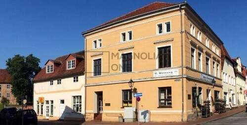 Foto - Wohnung zum Mieten in Neutstadt-Glewe 882,00 € 147.6 m²