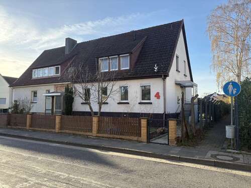 Foto - Haus zum Kaufen in Sarstedt 380.000,00 € 160 m²