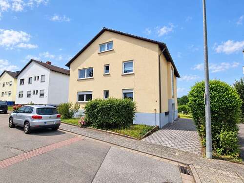 Foto - Haus zum Kaufen in Mackenbach 769.000,00 € 399 m²