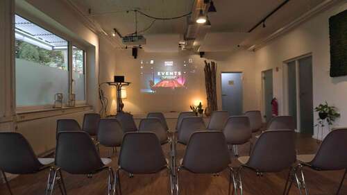 Foto - Büro in Nürnberg 400,00 € 4 m² - 400,00&nbsp;EUR Kaltmiete, ca.&nbsp; 4,00&nbsp;m&sup2;