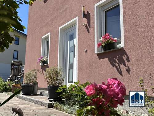 Foto - Haus zum Kaufen in Schwerin 365.000,00 € 113.28 m²