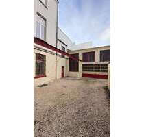 Haus zum Kaufen in Düsseldorf 690.000,00 € 400 m²