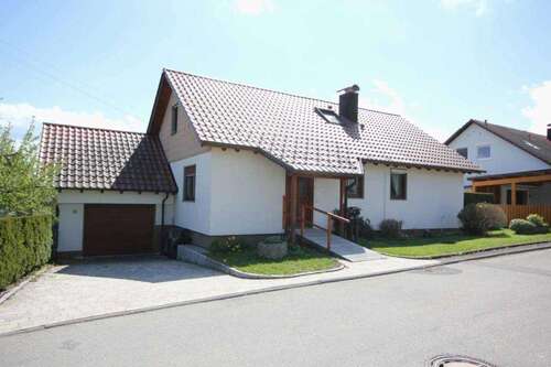 Foto - Haus zum Kaufen in Geislingen 328.000,00 € 143.32 m²