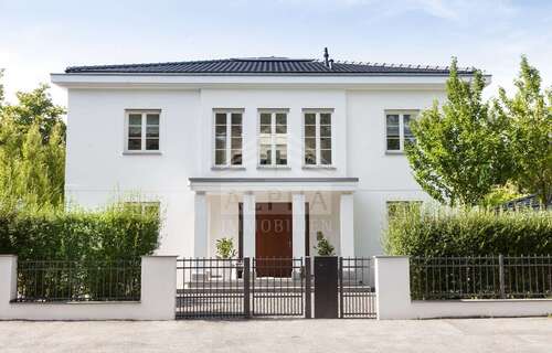 Foto - Haus zum Kaufen in Aalen 985.000,00 € 260.7 m²