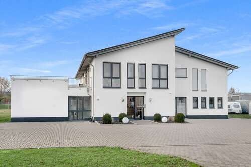 Foto - Büro in Winningen 1.330,00 € 120.92 m²